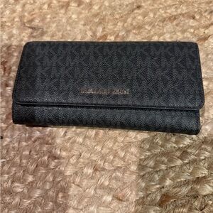 Michael Kors Signature Black Key & Card Holder